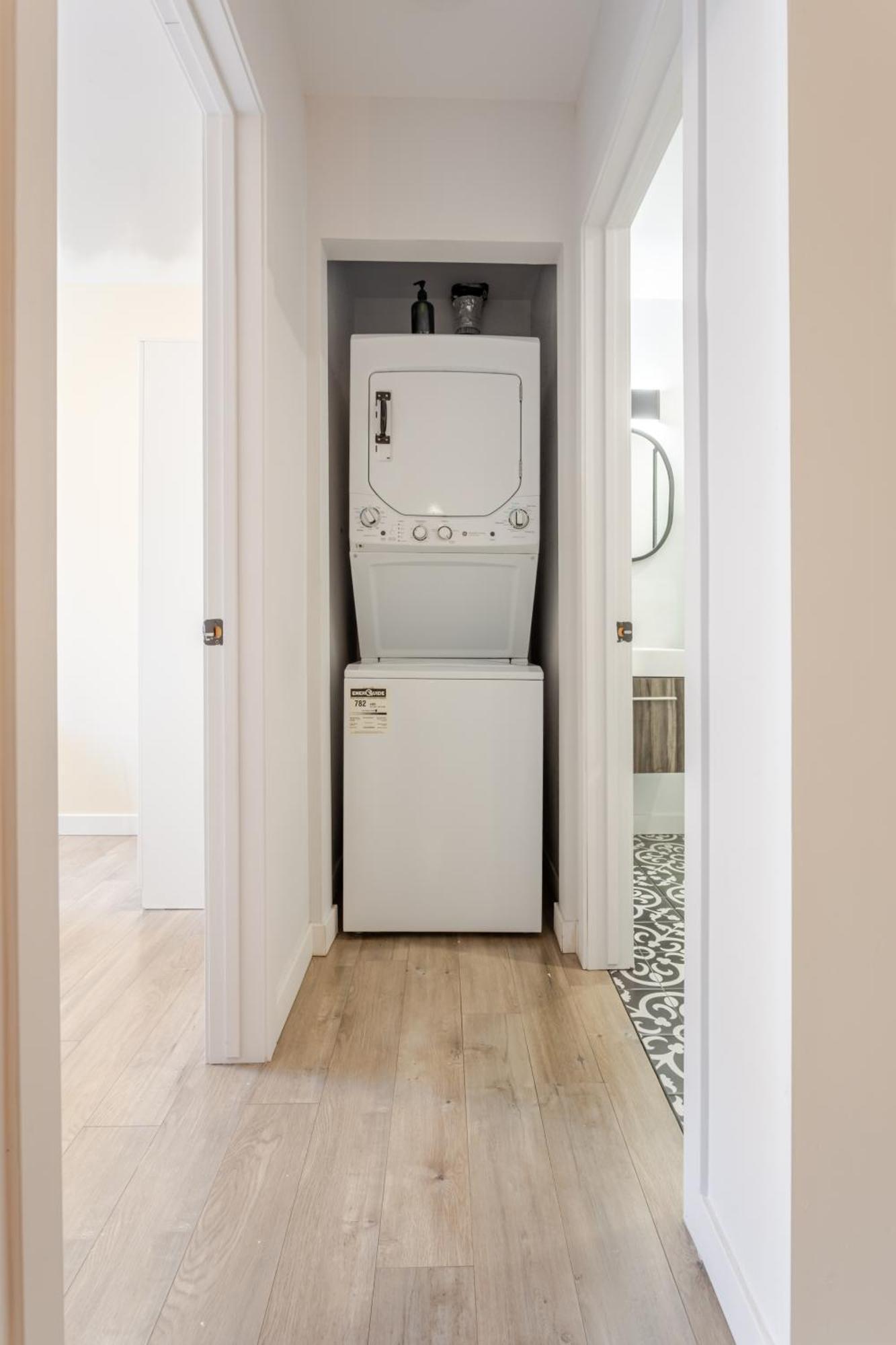 Stunning 3br On In Plateau Mont-royal Appartement *