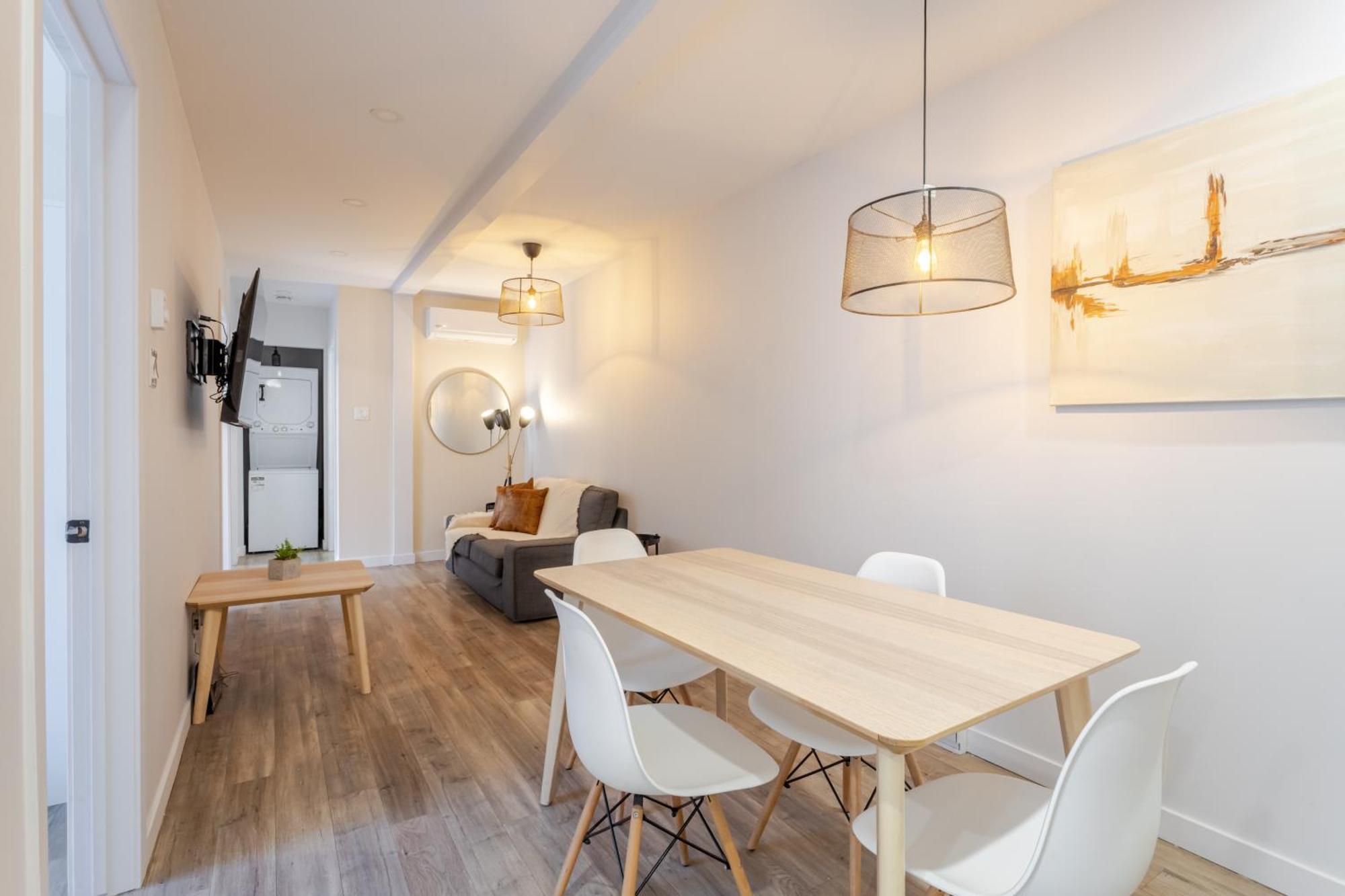 Stunning 3br On In Plateau Mont-royal Appartement Montréal